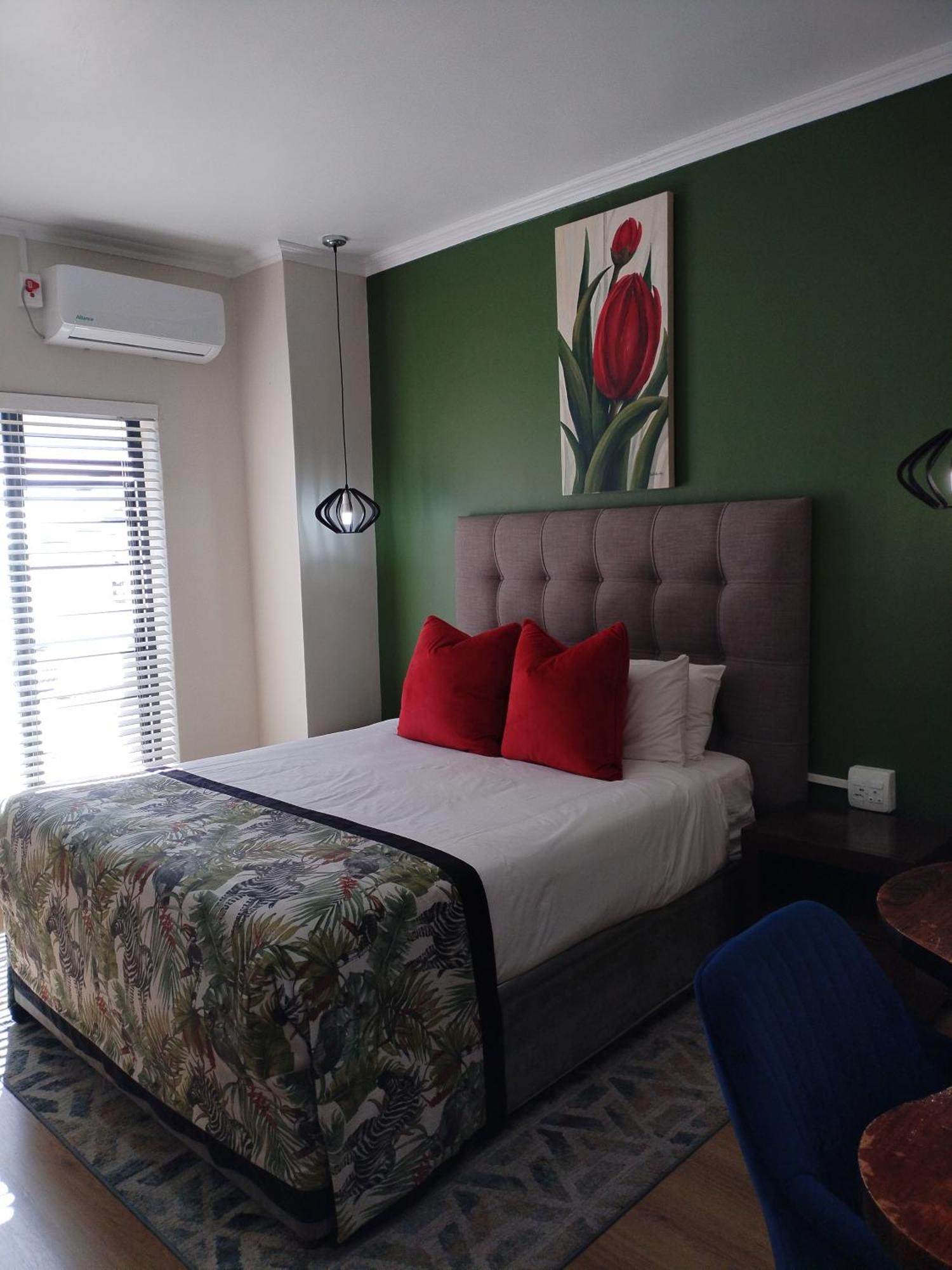 Mypond Stenden Hotel Port Alfred Room photo
