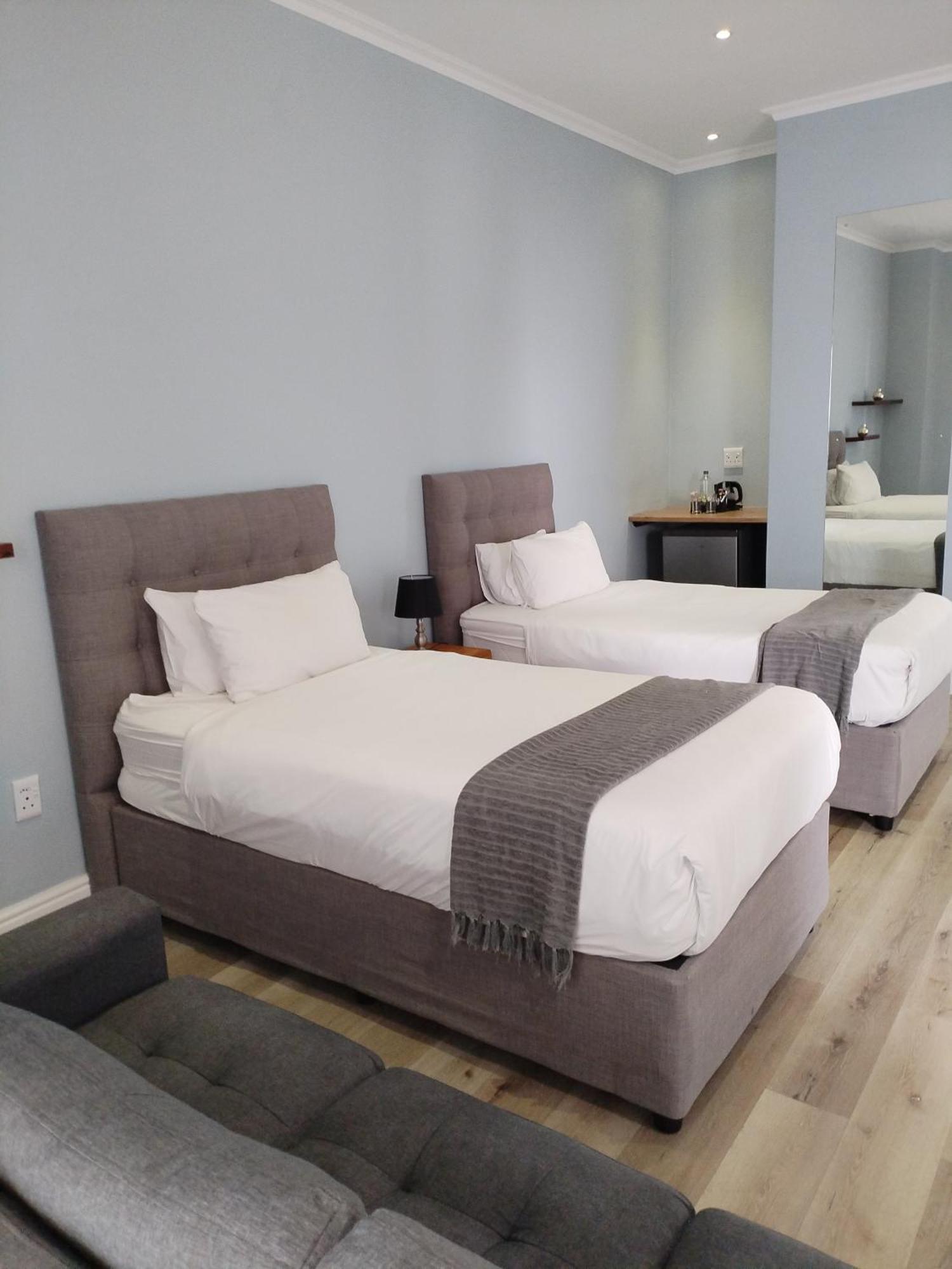 Mypond Stenden Hotel Port Alfred Room photo